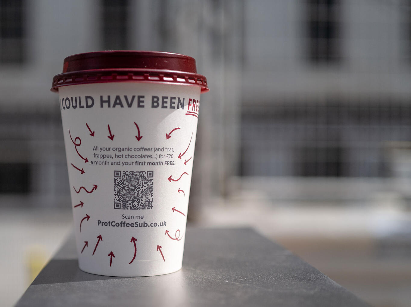 pret-QR-coffee-cup